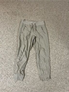 Athleta Light Gray Women's Jogger Pants
